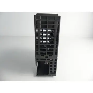 Produktfoto 1 von Siemens Simatic S7 6ES7321-1BH01-0AA0 Digitaleingabe E-Stand: 01 SN: C_J8328747