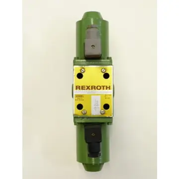 Rexroth 4 WE 10 C10/OFLG24NZ4 Ventil 468466/8 Spulenspannung 24 V DC = ungebraucht!!