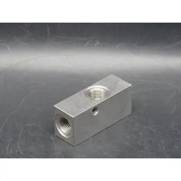 Produktfoto 1 von T-Stück massive Bauform Gewinde 1/8 > ungebraucht! <