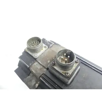 Produktfoto 1 von Yaskawa USAFED-13F A2 AC Servo Motor SN: S06918-3-033