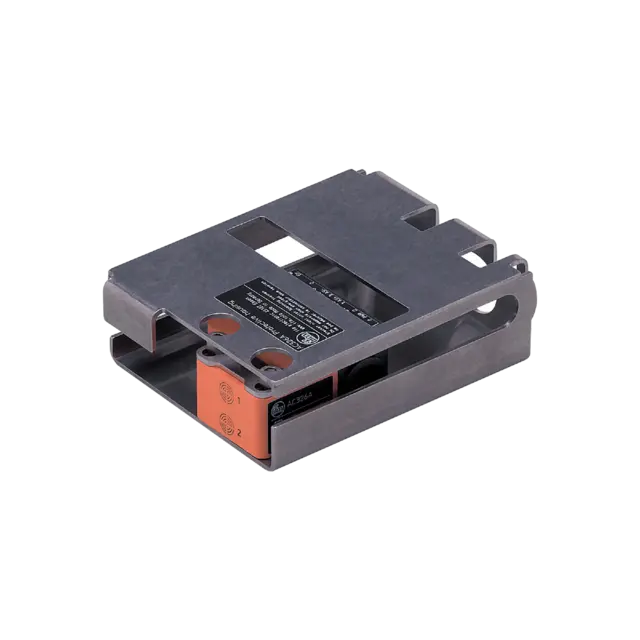 AC326A: Doppelsensor mit Aktuatoranschaltung; 55 x 60 x 35 mm; Schaltabstand 4 m
