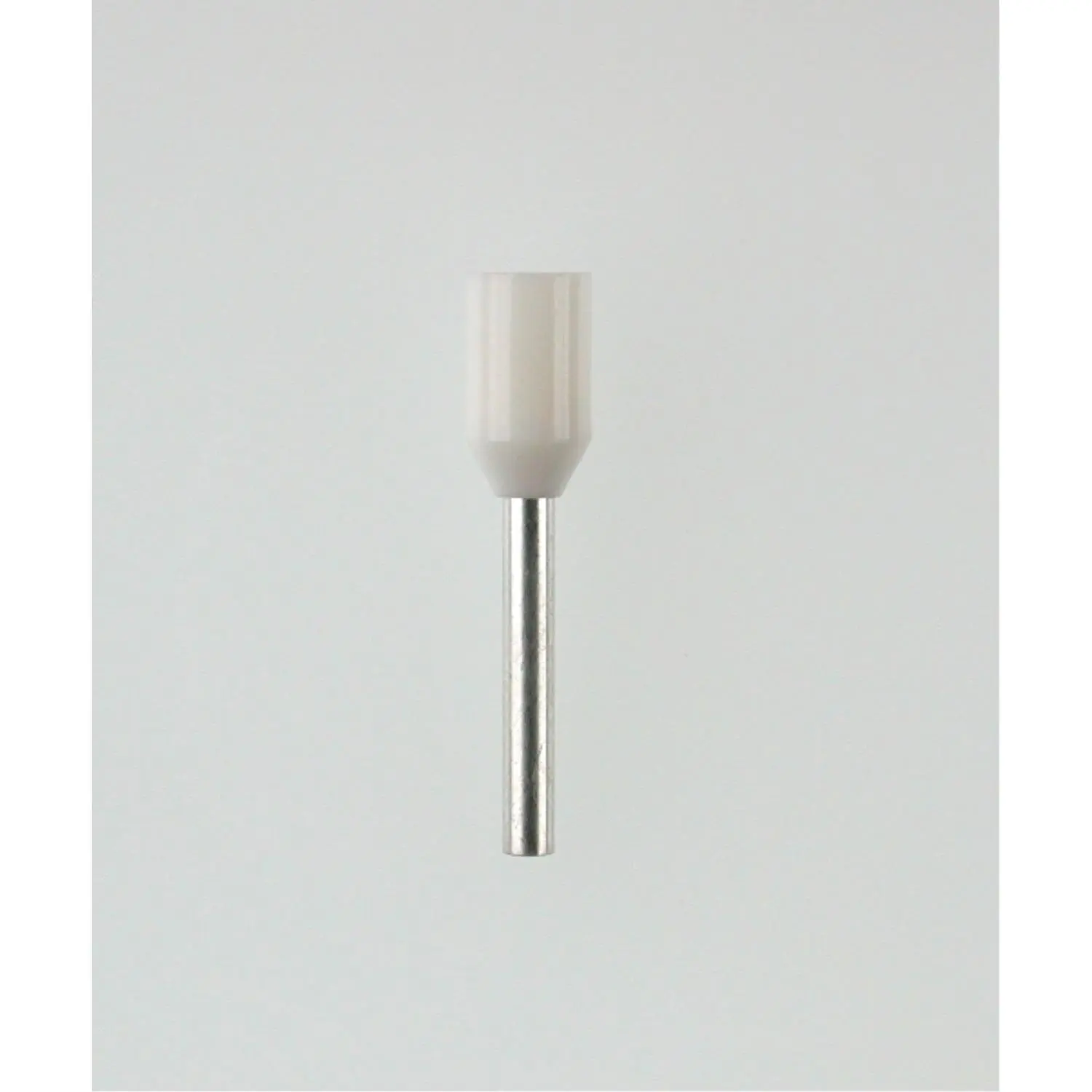 Produktfoto 1 von Aderendhülsen DIN 46228 Teil 4 isoliert, Größe L, Farbe Kodierung DIN Querschnitt 0,5mm² weiß
