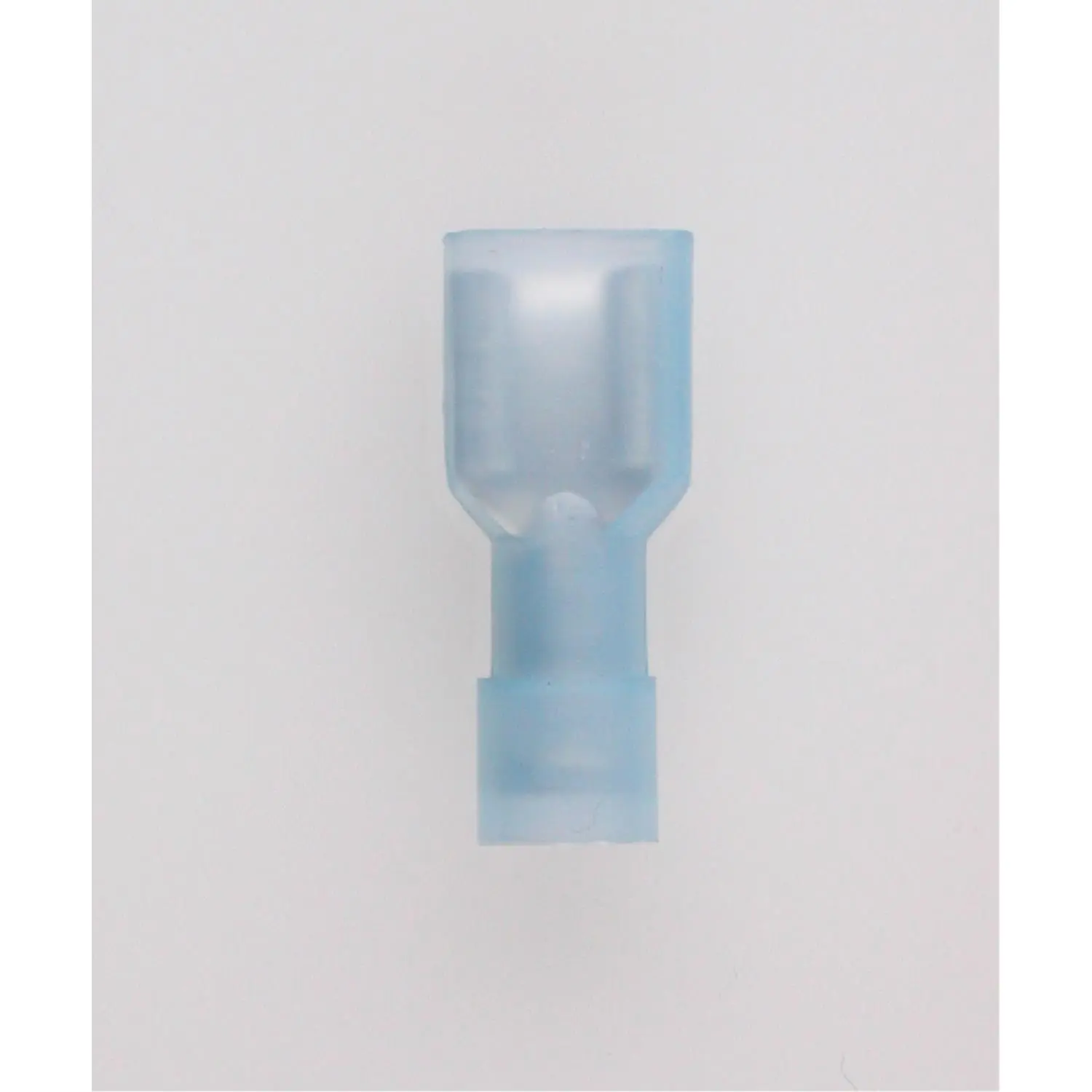Produktfoto 1 von Flachsteckhülsen, Steckgröße 6,3 x 0,8mm vollisoliert, mit Isolationscrimp Querschnitt 1,5mm² - 2,5mm² blau, transparent