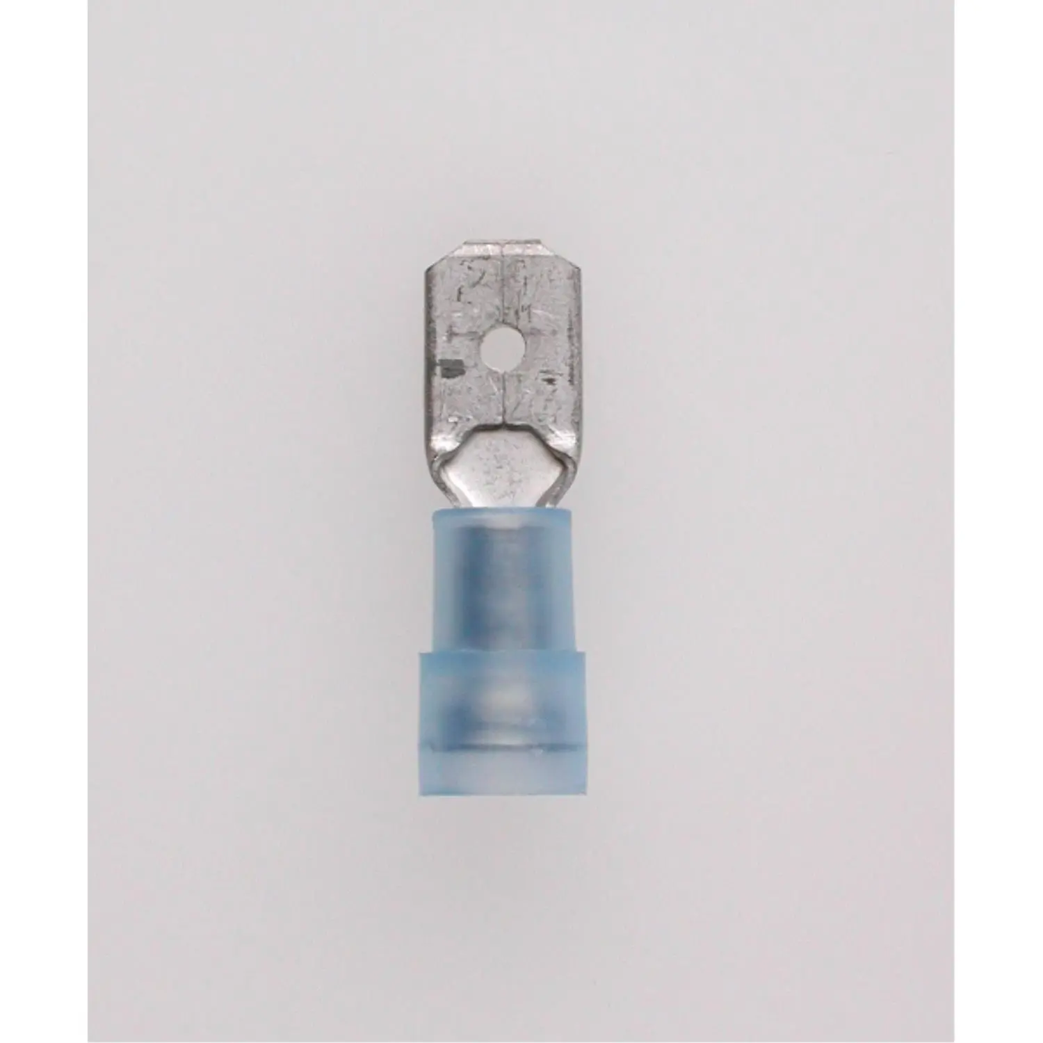 Produktfoto 1 von Flachstecker, Steckgröße 6,3 x 0,8mm isoliert, mit Isolationscrimp, ohne Rastzunge Querschnitt 1,5mm² - 2,5mm² blau, transparent