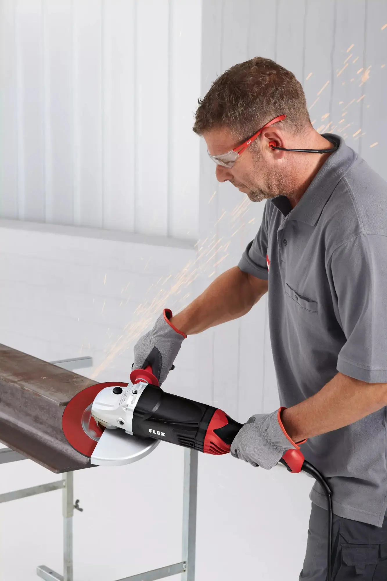 Produktfoto 1 von FLEX Tools 391514, Winkelschleifer L 21-6 230, 230 mm ,2100 Watt im Karton