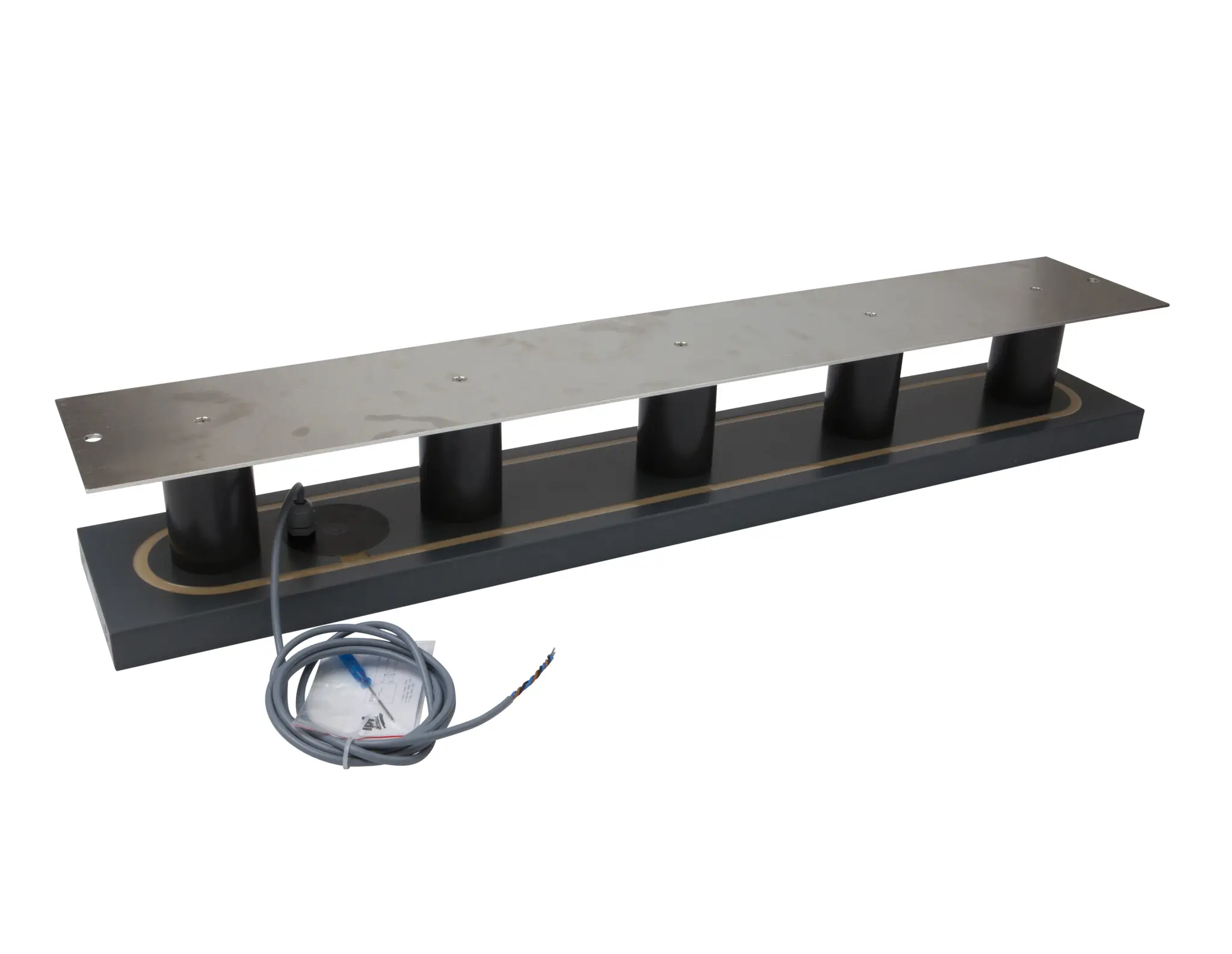Produktfoto 1 von ipf Electronic IN990066, Sensor Induktiv, 150x130x900mm, nicht bündig, Sn: 180