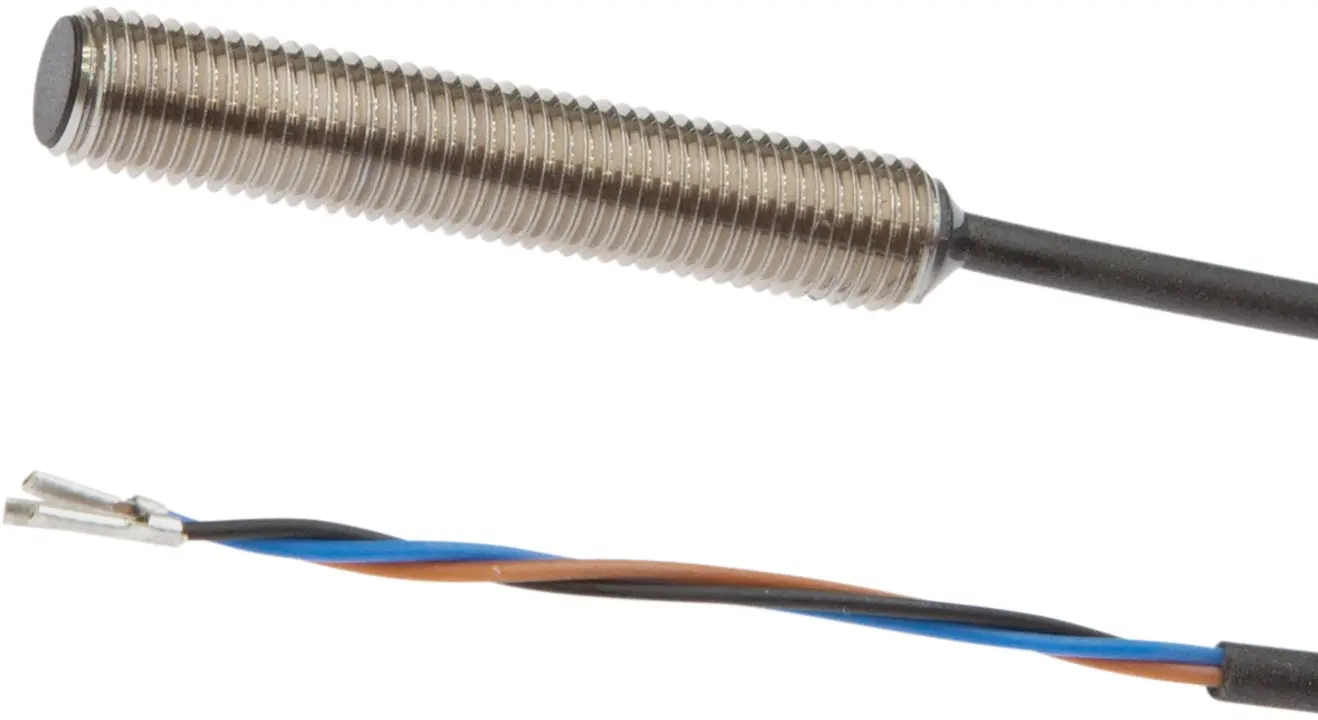 Produktfoto 1 von ipf Electronic IB08A256, Sensor Induktiv, M8x1 46lang, bündig, Sn: 2, 10-30V DC,