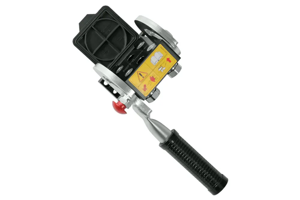 Produktfoto 1 von Indunorm Multikupplung Serie MST4 DN06 Cr III Muffe, P/n: MST4-4-04BSP06M