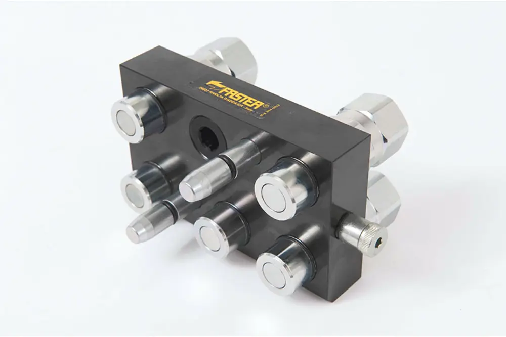 Produktfoto 1 von Indunorm Multikupplung Serie MST6 DN12 Cr III Stecker, P/n: MST6-6H08BSP12S