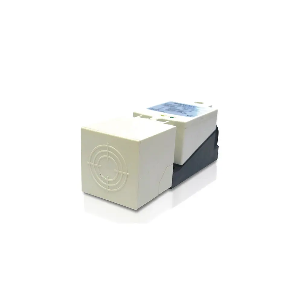 Produktfoto 1 von DATALOGIC 95B065330 Inductive Proxim.y Sens. SQUA, E 40 x 40mm plastic-non flush