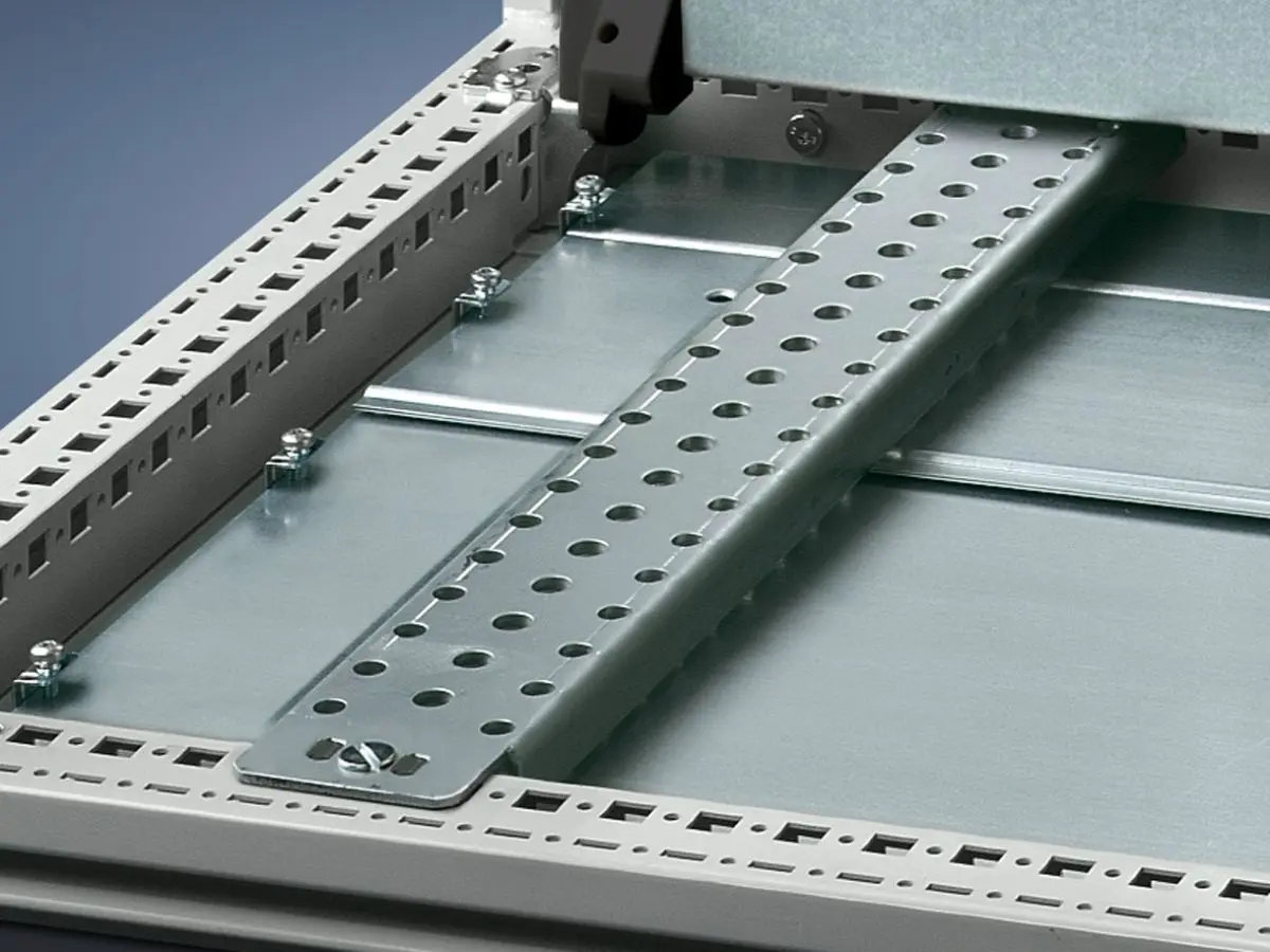 Produktfoto 1 von Rittal TS 4396.000, 4396000 Support rail 75 x 20 mm for VX, TS, VX SE