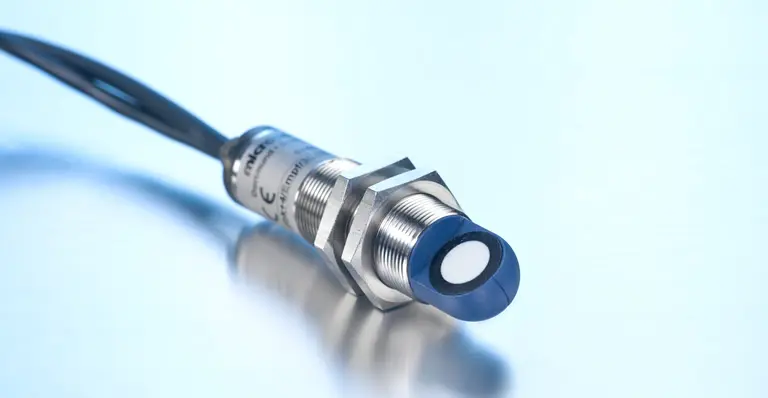 Produktfoto 1 von Microsonic dbk+4/Empf/WK/3CDD/M18, Ultraschall-Doppelbogenkontrolle