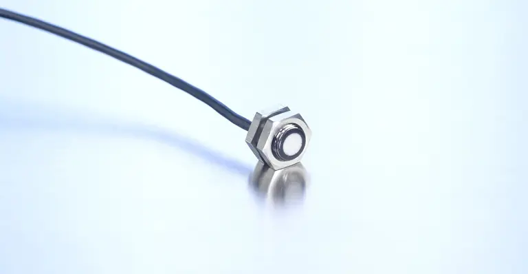 Produktfoto 1 von Microsonic dbk+4/Sender/M12/K1, Ultraschall-Doppelbogenkontrolle