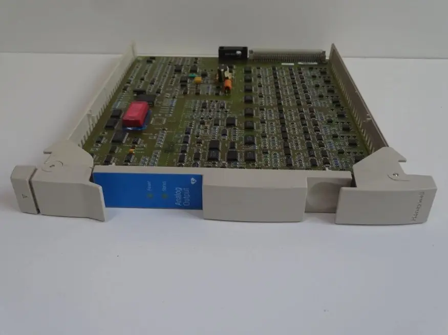 Produktfoto 1 von 51309152-175 TDC3000 analog output AO 8 Slot