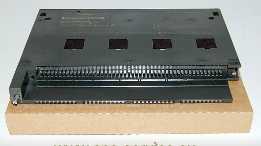Produktfoto 1 von SIMATIC S7-400, Analog Output Module SM 432, 8 AO, 13-bit resolution, isolated, U/I output