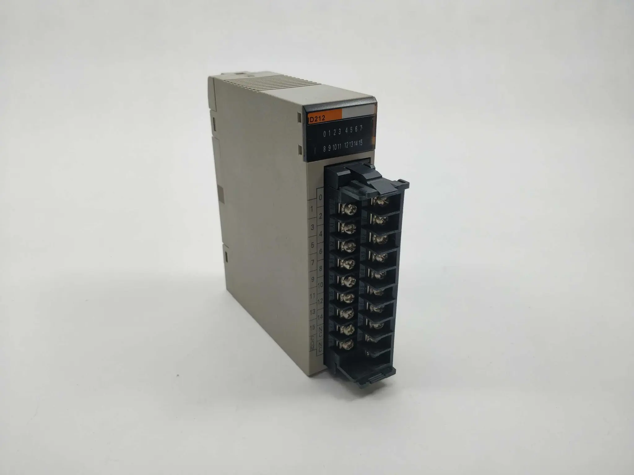 Produktfoto 1 von OMRON C200H-ID212