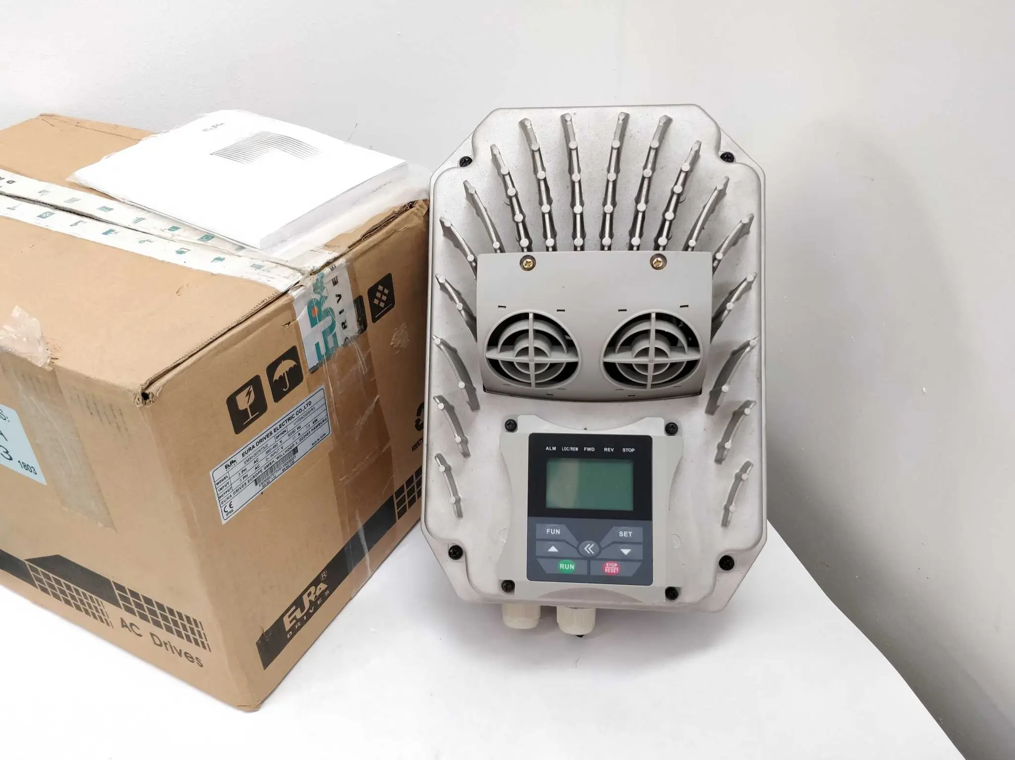 Produktfoto 1 von EURA DRIVES EM30-0110T3J2