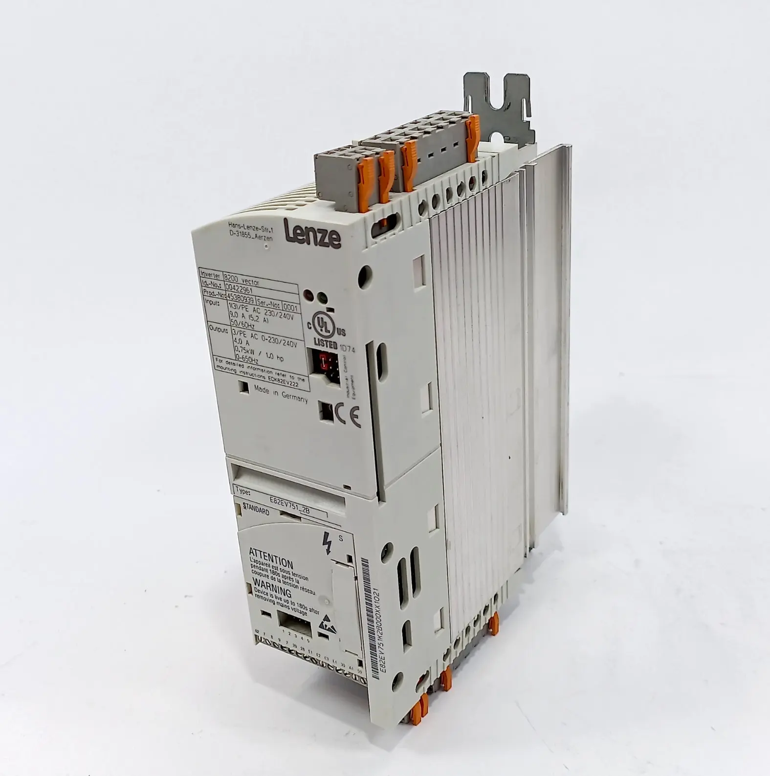 Produktfoto 1 von LENZE E82EV751S2B