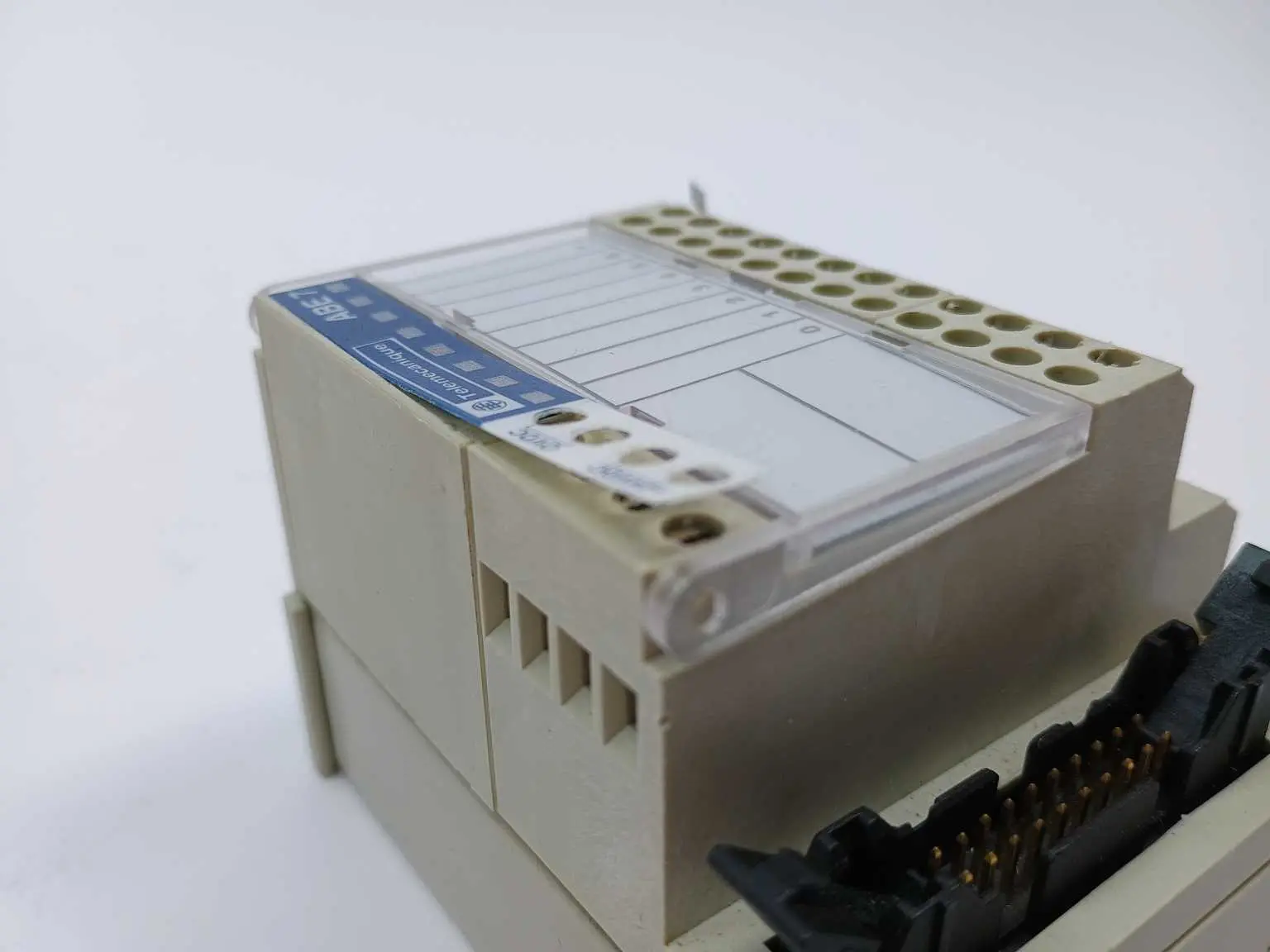 Produktfoto 1 von Schneider ABE7-H08R21