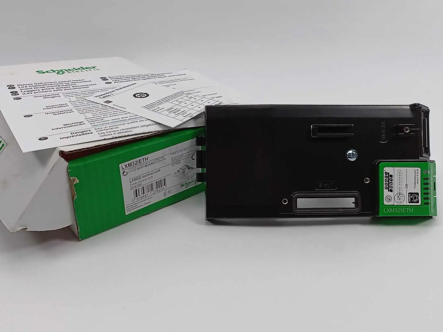 Produktfoto 1 von Schneider Electric LXM32IETH