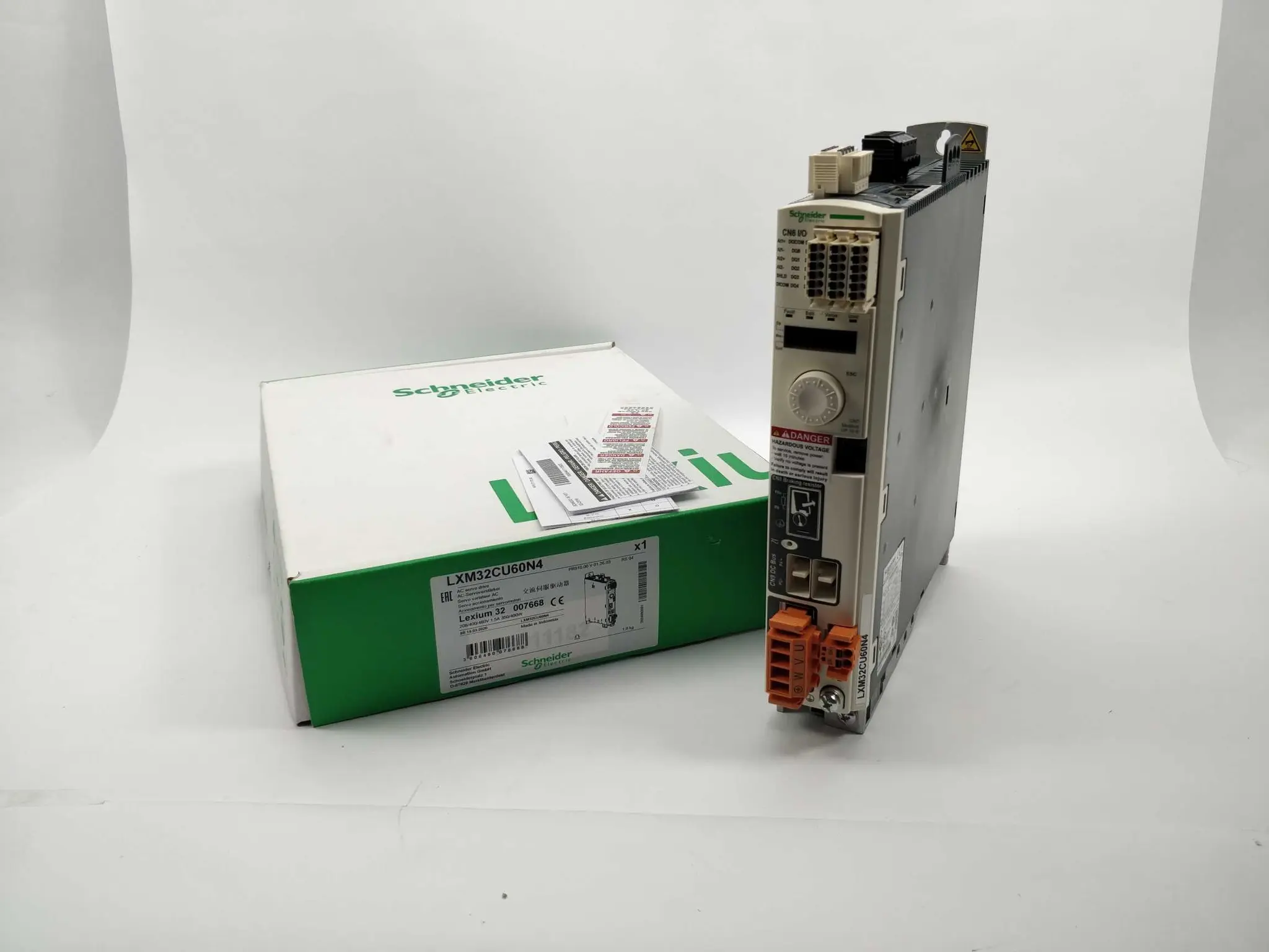 Produktfoto 1 von SchneiderE LXM32CU60N4