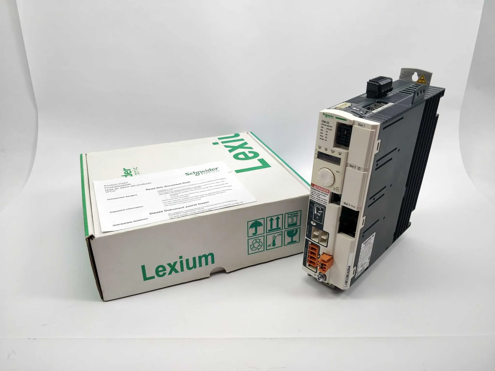 Produktfoto 1 von Schneider Electric LXM32MU60N4