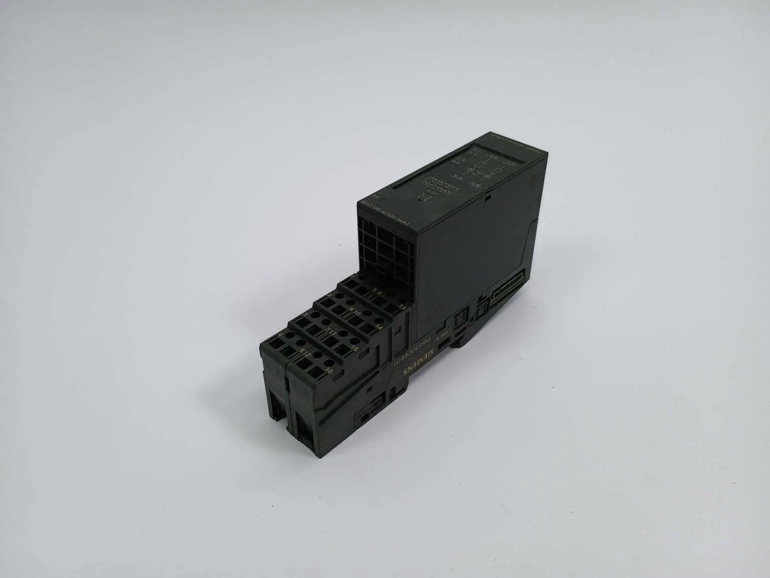 Produktfoto 1 von Siemens 6ES7138-4FR00-0AA0