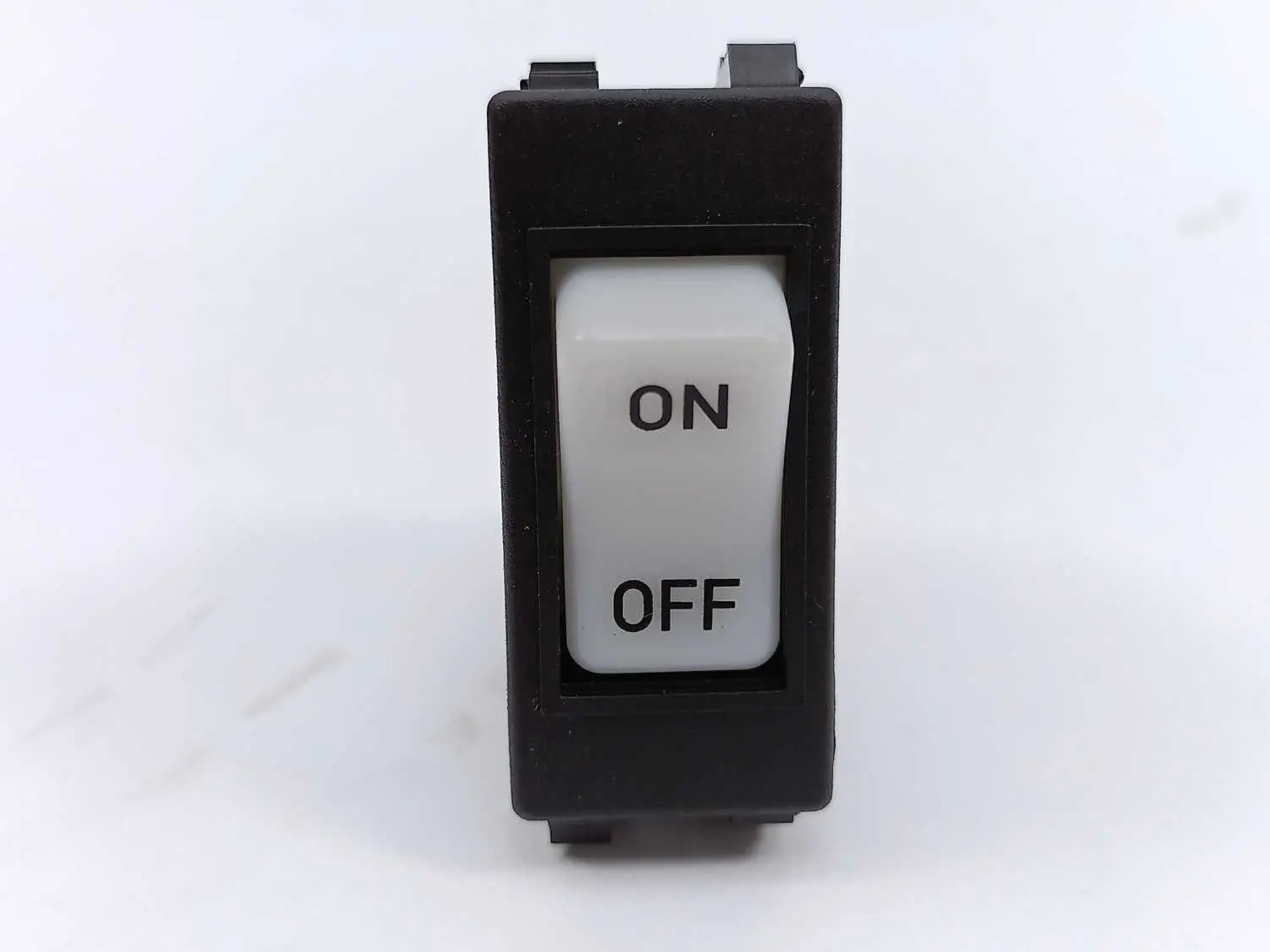 Produktfoto 1 von ETA 3120-F321-H7T1-W12FY0