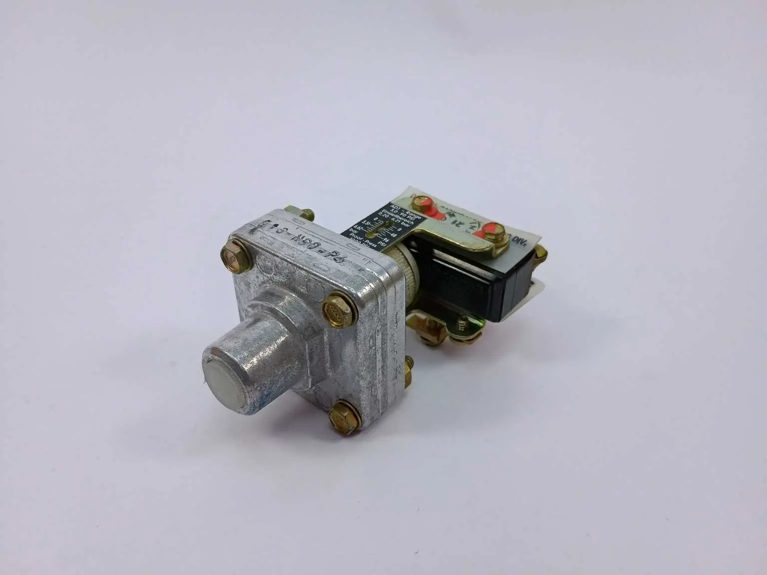 Produktfoto 1 von Barksdale E1S-H98-P6