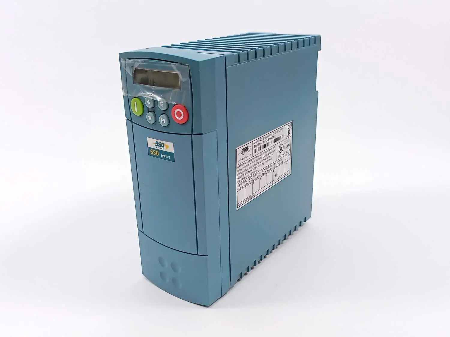 Produktfoto 1 von SSD DRIVES 650/011/400/F/00/DISP/UK/0/0