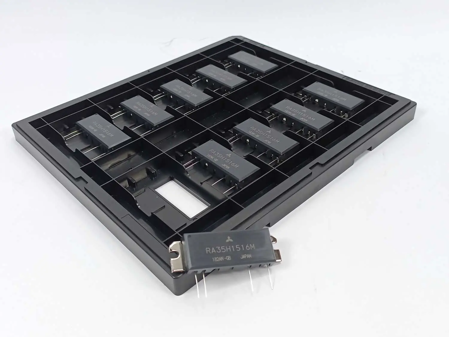 Produktfoto 1 von Mitsubishi RA35H1516M -101