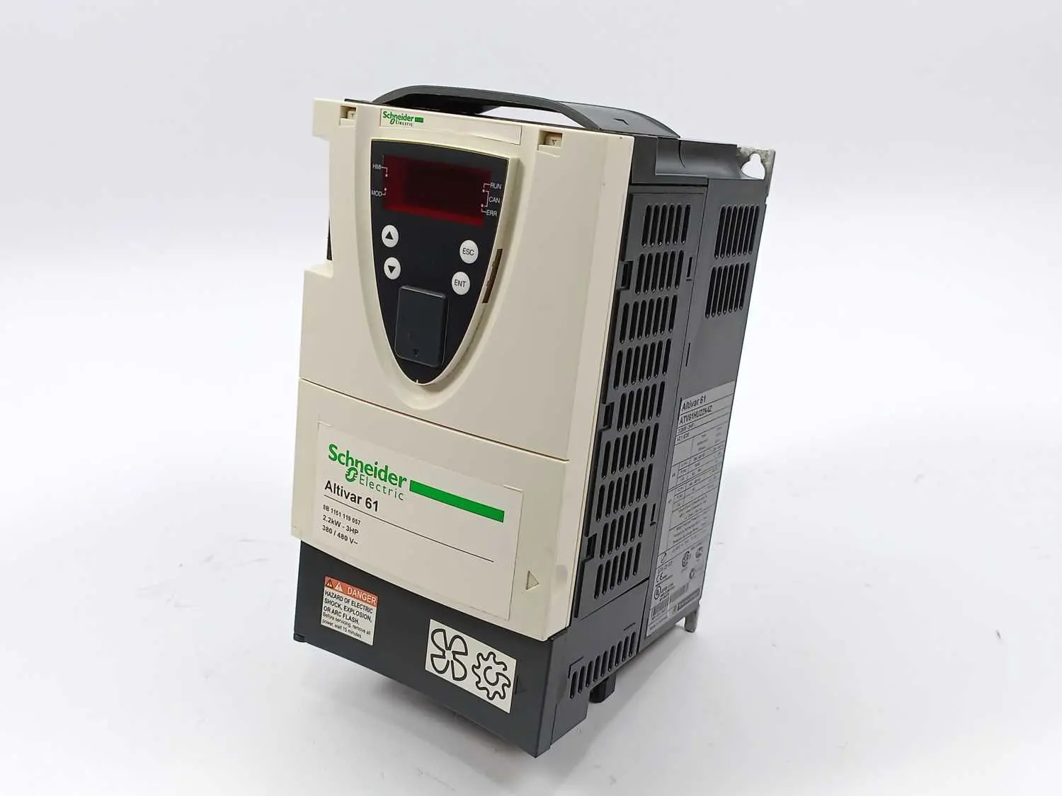 Produktfoto 1 von Schneider Electric ATV61HU22N4Z