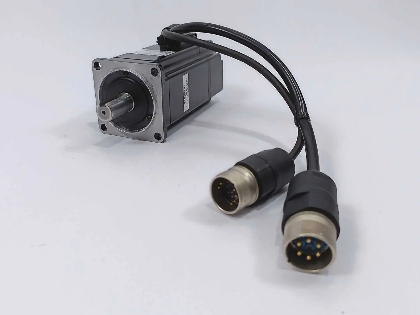 Produktfoto 1 von OMRON / YASKAWA SGMAH-04AAA41D-0Y
