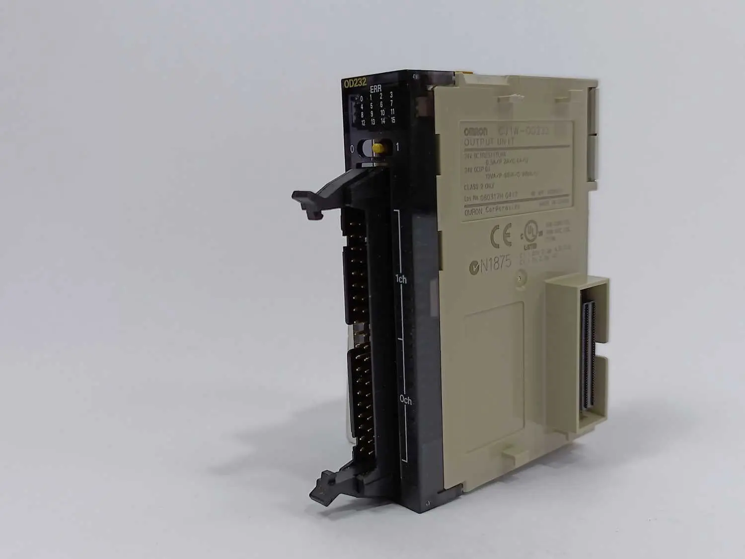 Produktfoto 1 von OMRON CJ1W-OD232