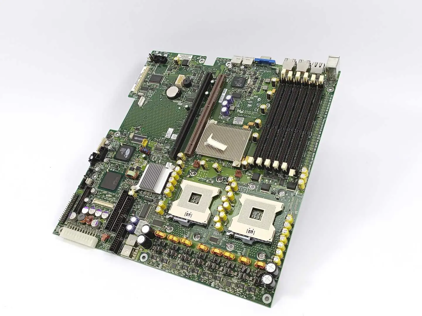 Produktfoto 1 von Intel SE7520JR2