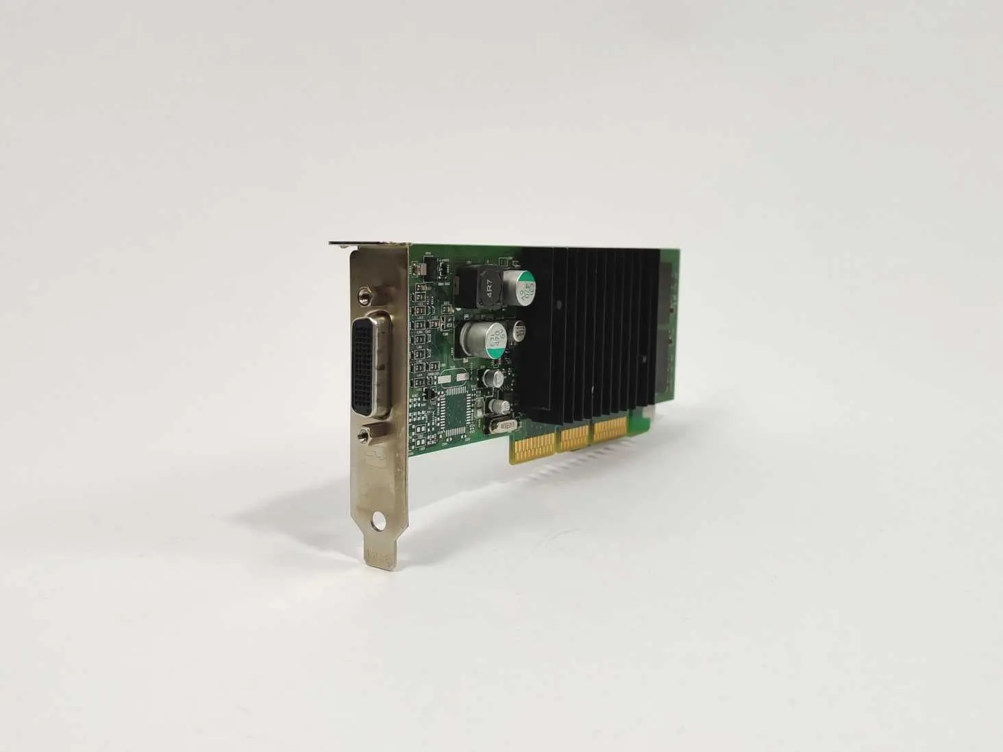 Produktfoto 1 von NVIDIA nVidia Quadro4 P71