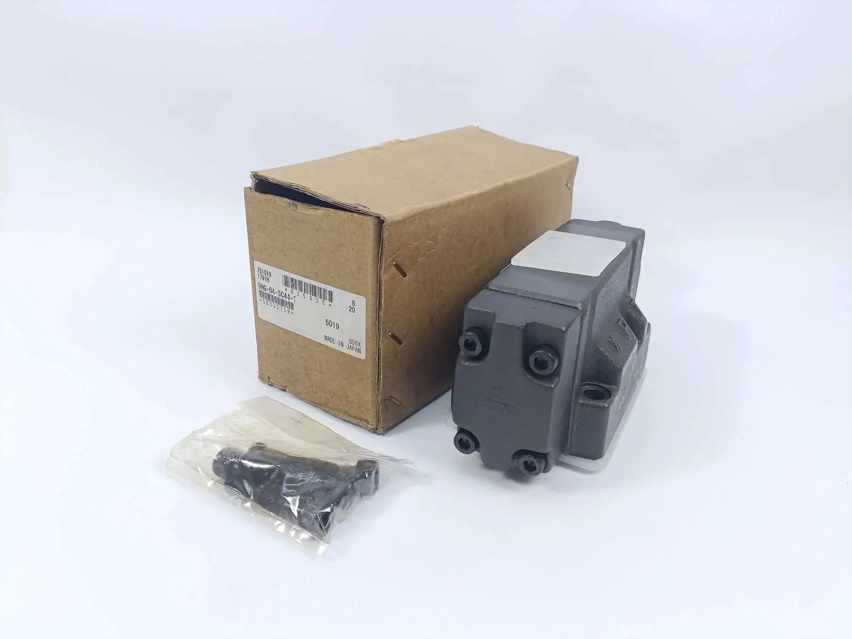 Produktfoto 1 von Yuken DHG-04-3C44-T-5019