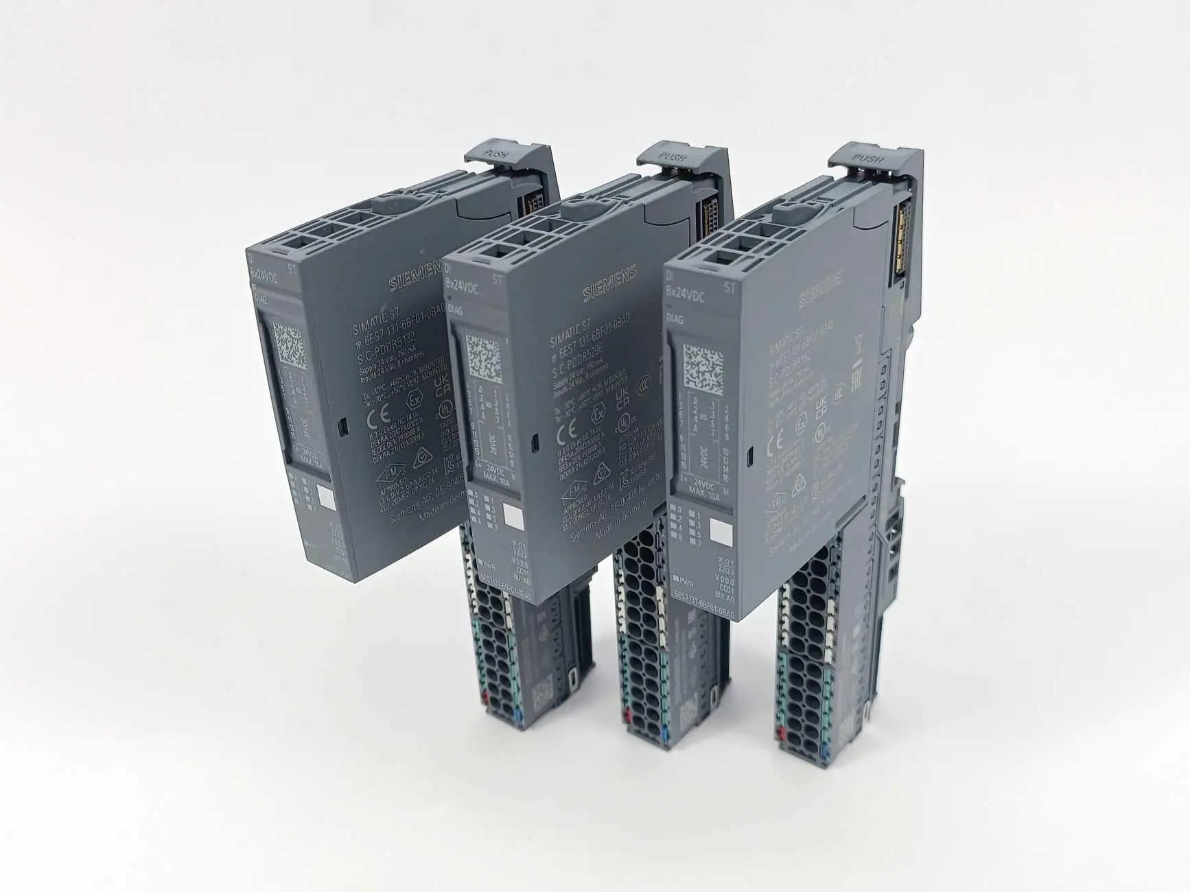 Produktfoto 1 von Siemens 6ES7131-6BF01-0BA0
