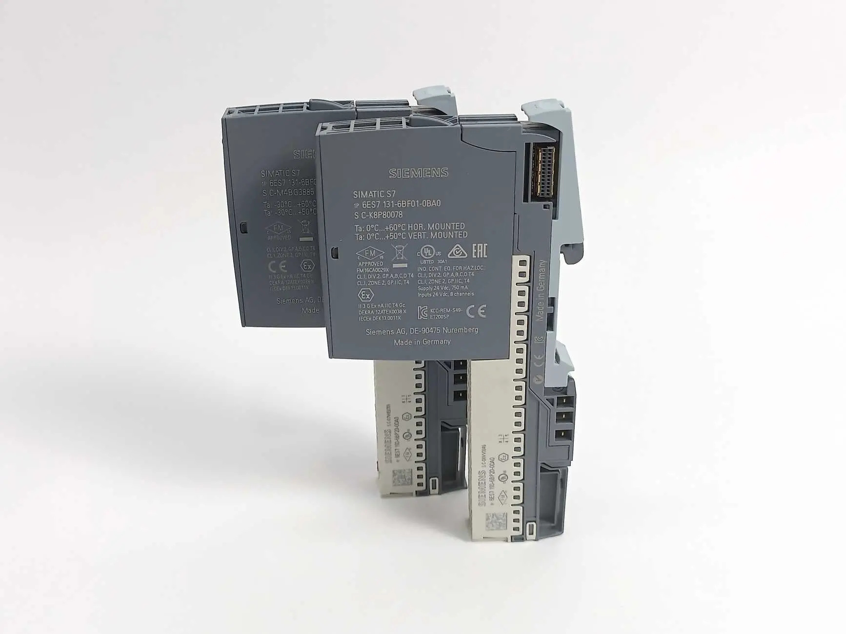Produktfoto 1 von Siemens 6ES7131-6BF01-0BA0