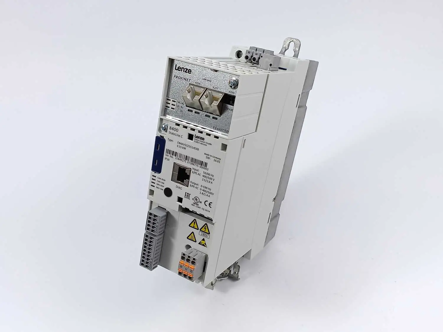 Produktfoto 1 von LENZE E84AVSCE5514SX0-ERXXX
