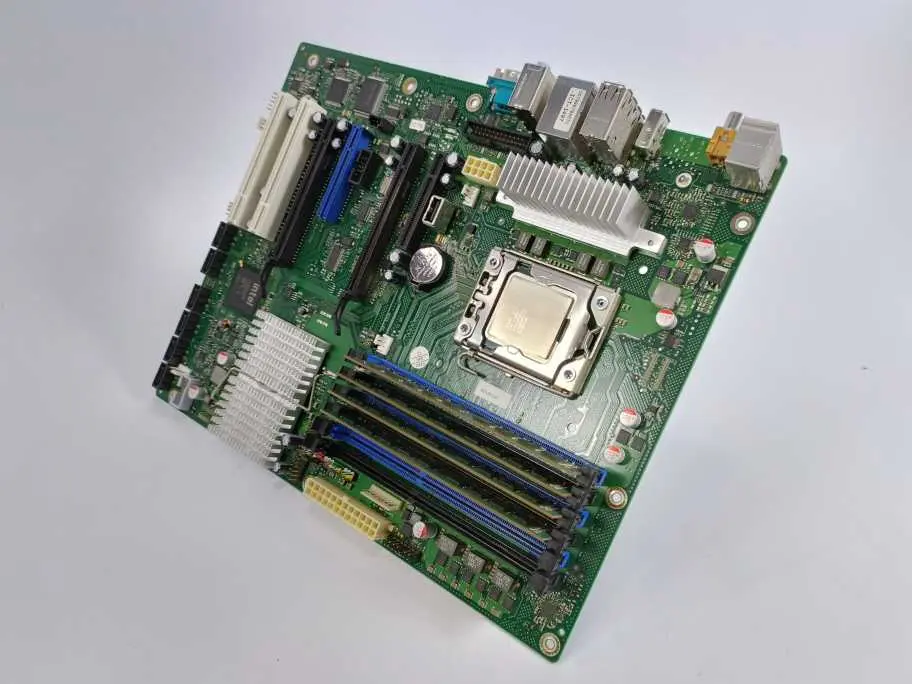 Produktfoto 1 von Fujitsu W26361-W1781-X-05