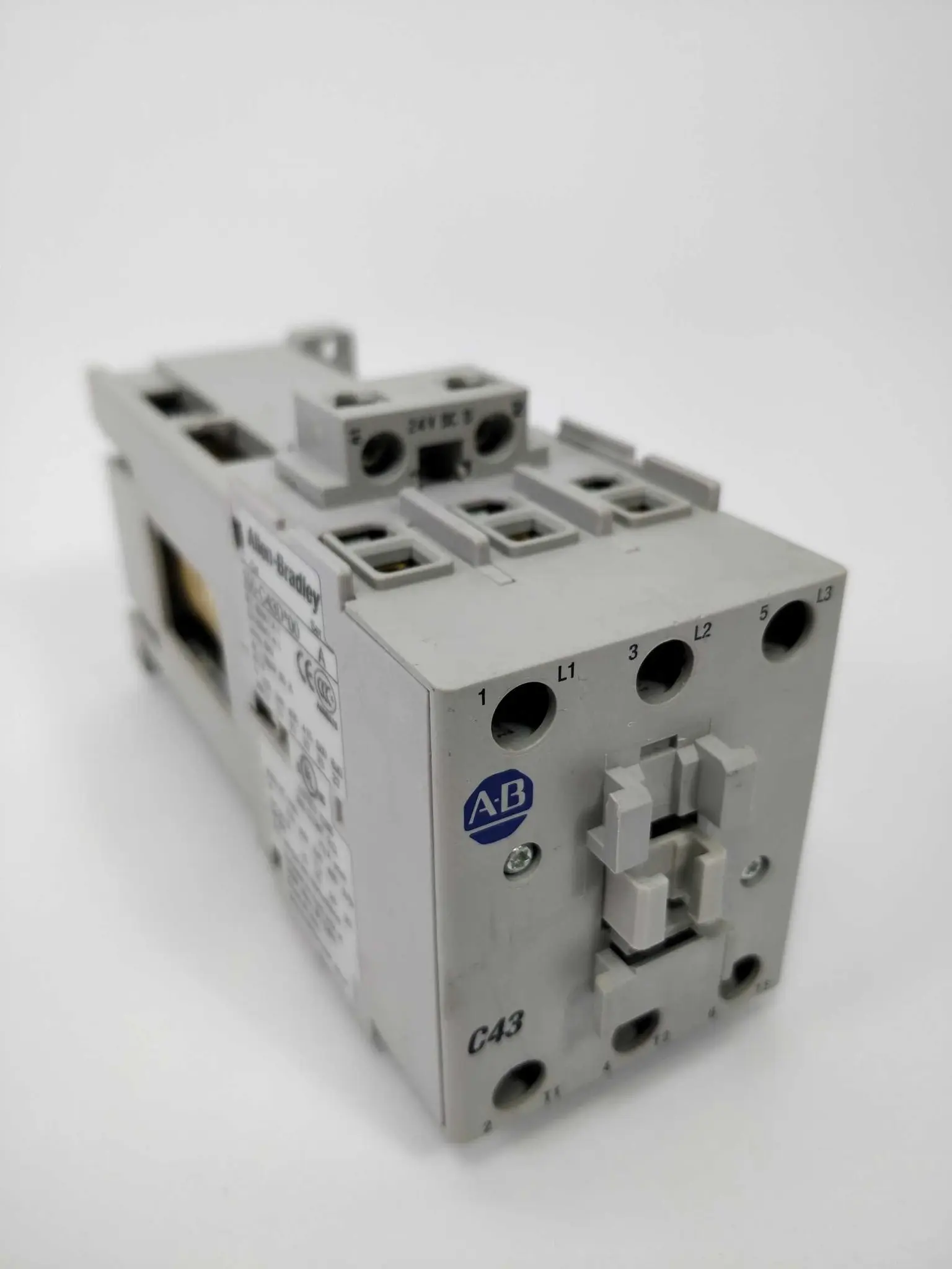 AB 100-C43D*00