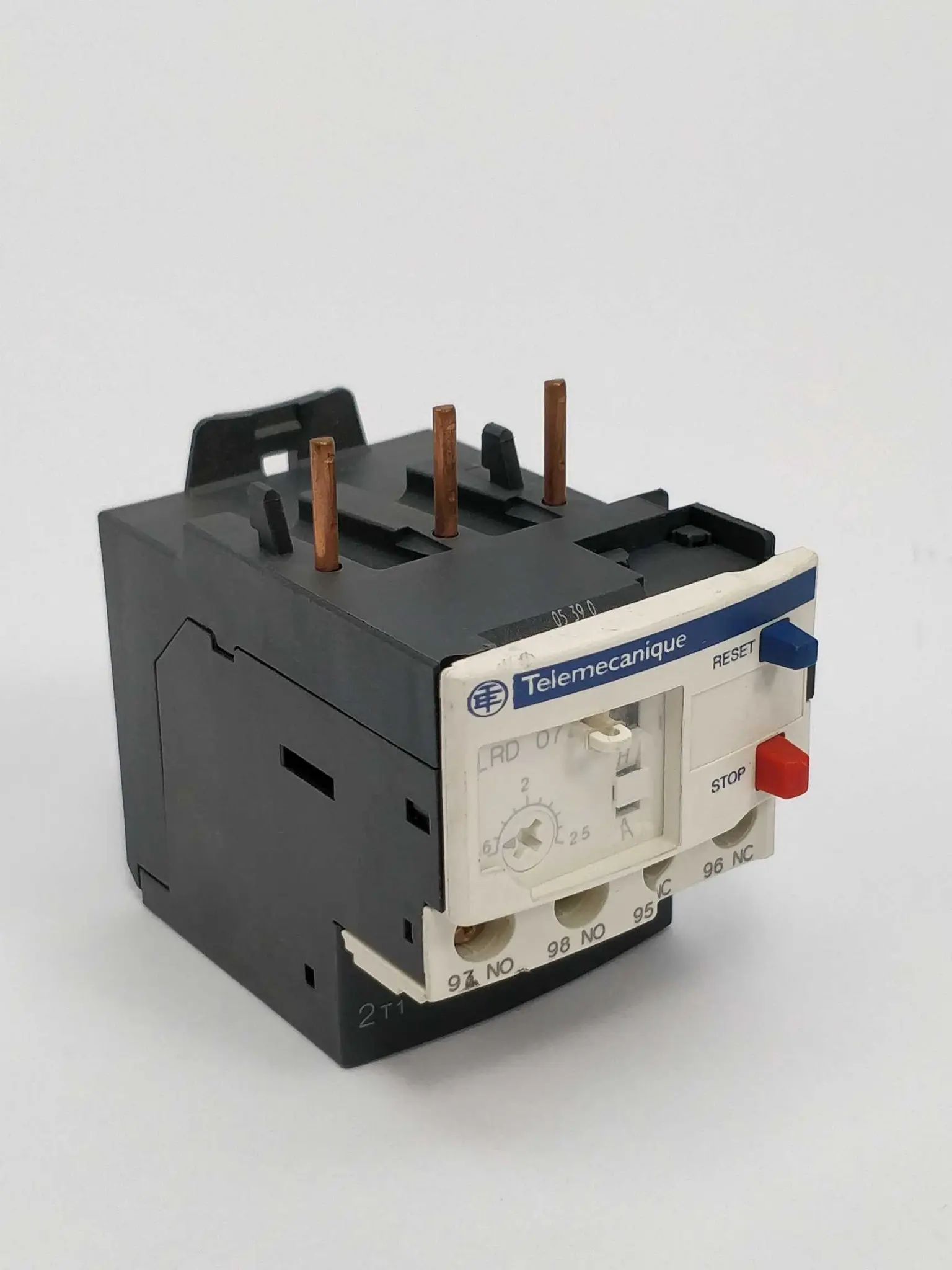 Produktfoto 1 von TELEMECANIQUE LRD 07