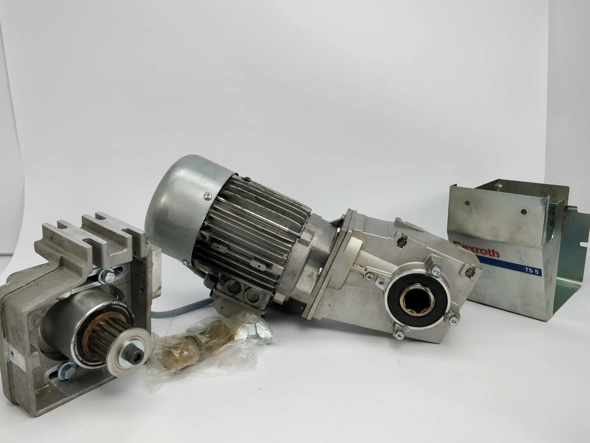 Produktfoto 1 von Rexroth MDEMAXX071-32