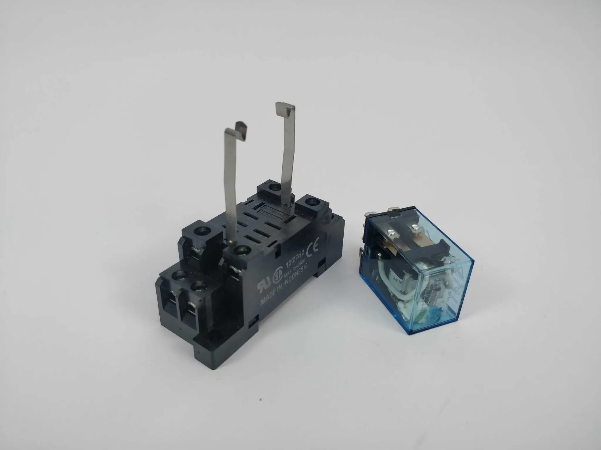 Produktfoto 1 von OMRON LY2N-J