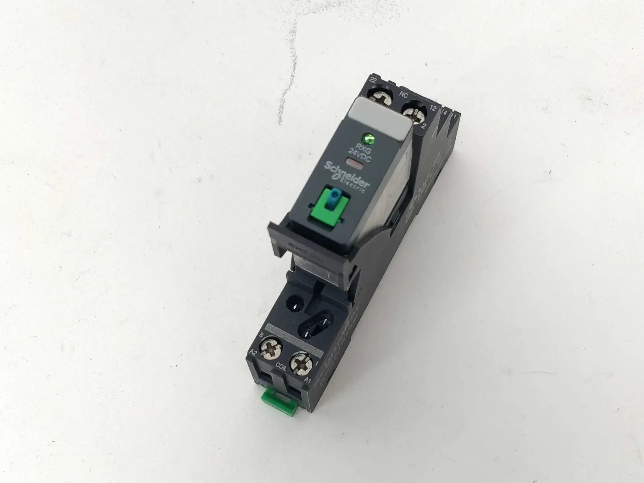Produktfoto 1 von SchneiderE Relay RXG22BD + support RGZE1S48M
