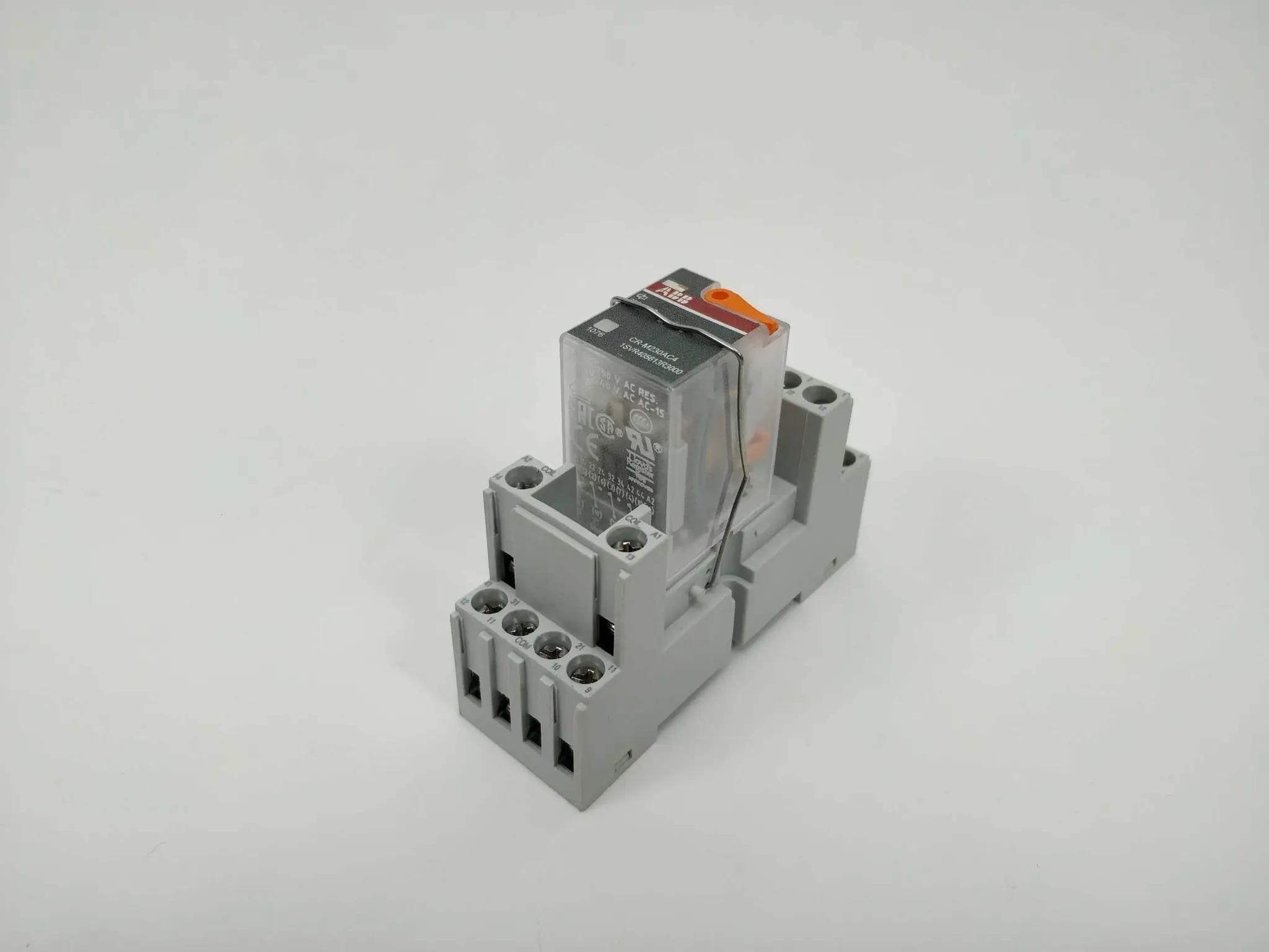 Produktfoto 1 von ABB 1SVR405613R3000