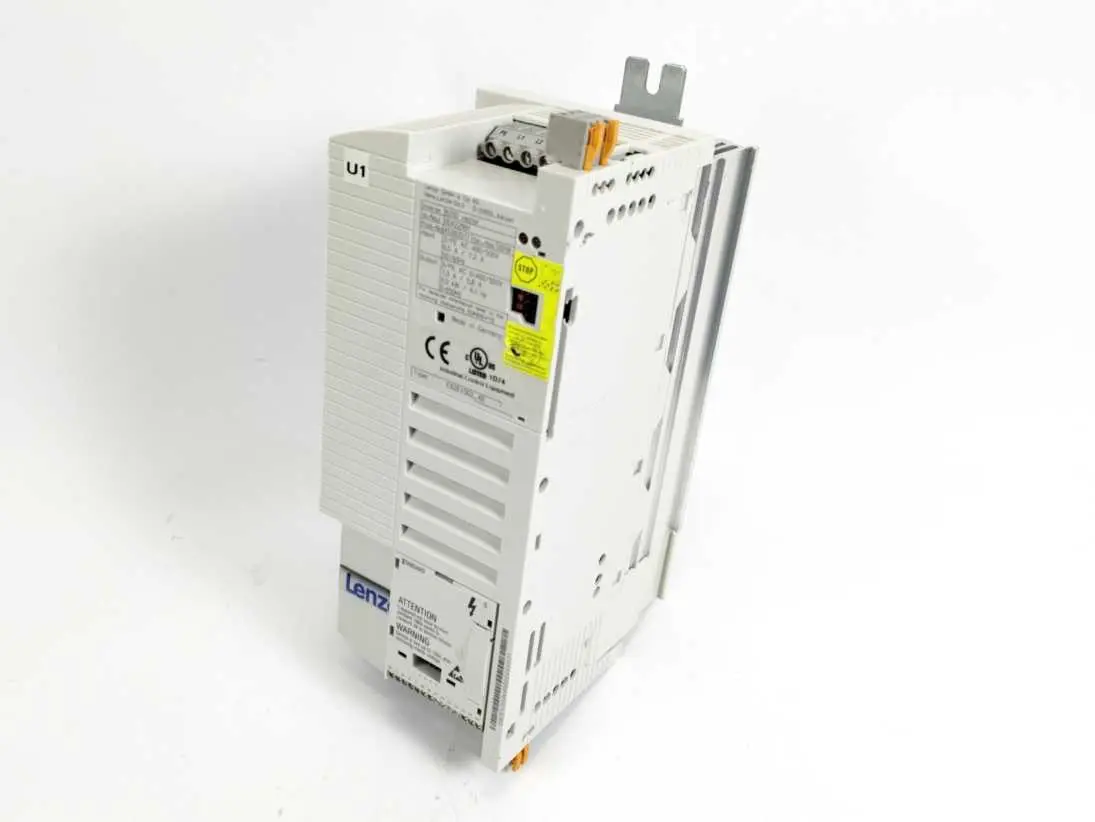 Produktfoto 1 von LENZE E82EV302_4B