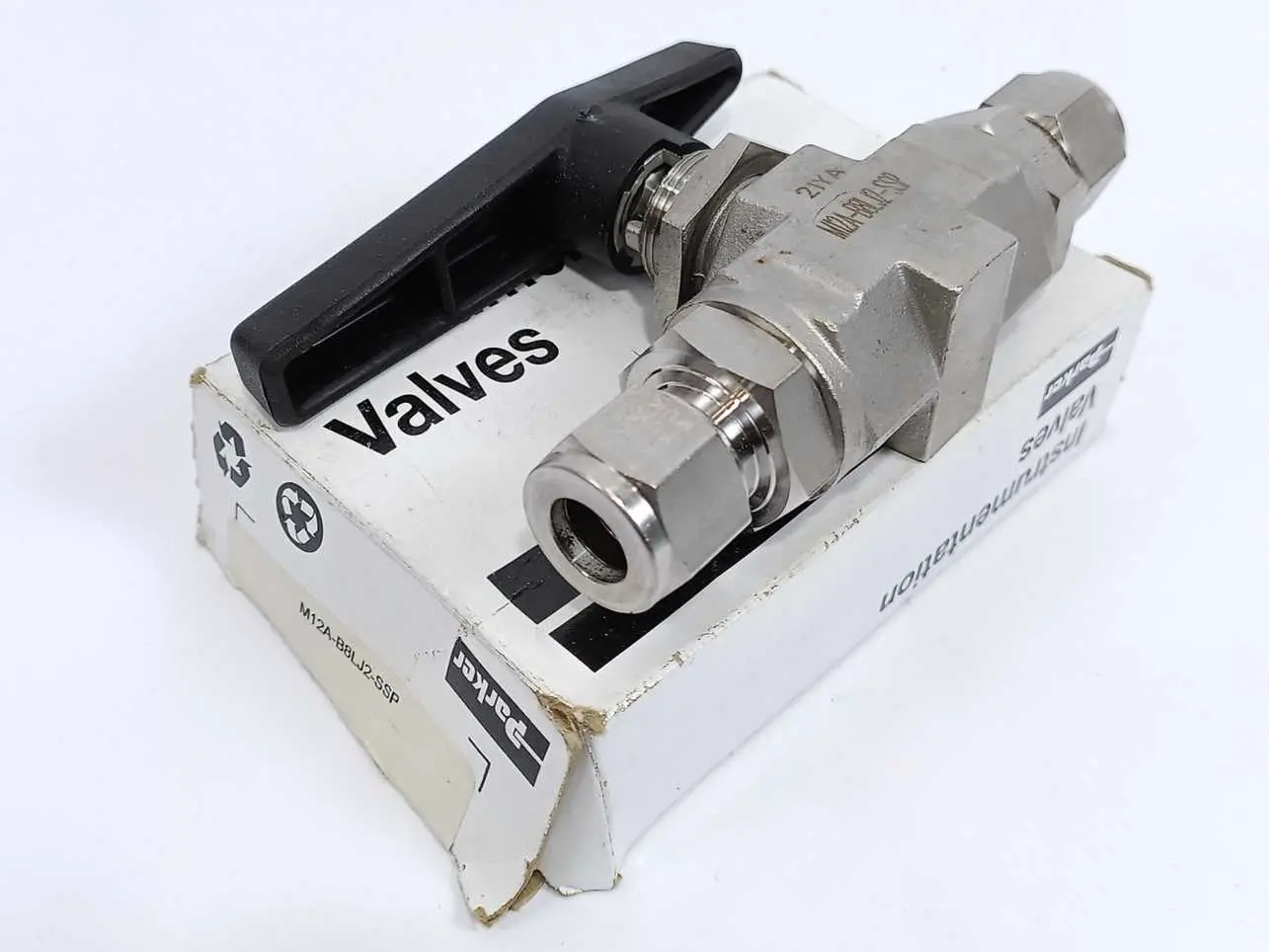 Produktfoto 1 von Parker M12A-B8LJ2-SSP