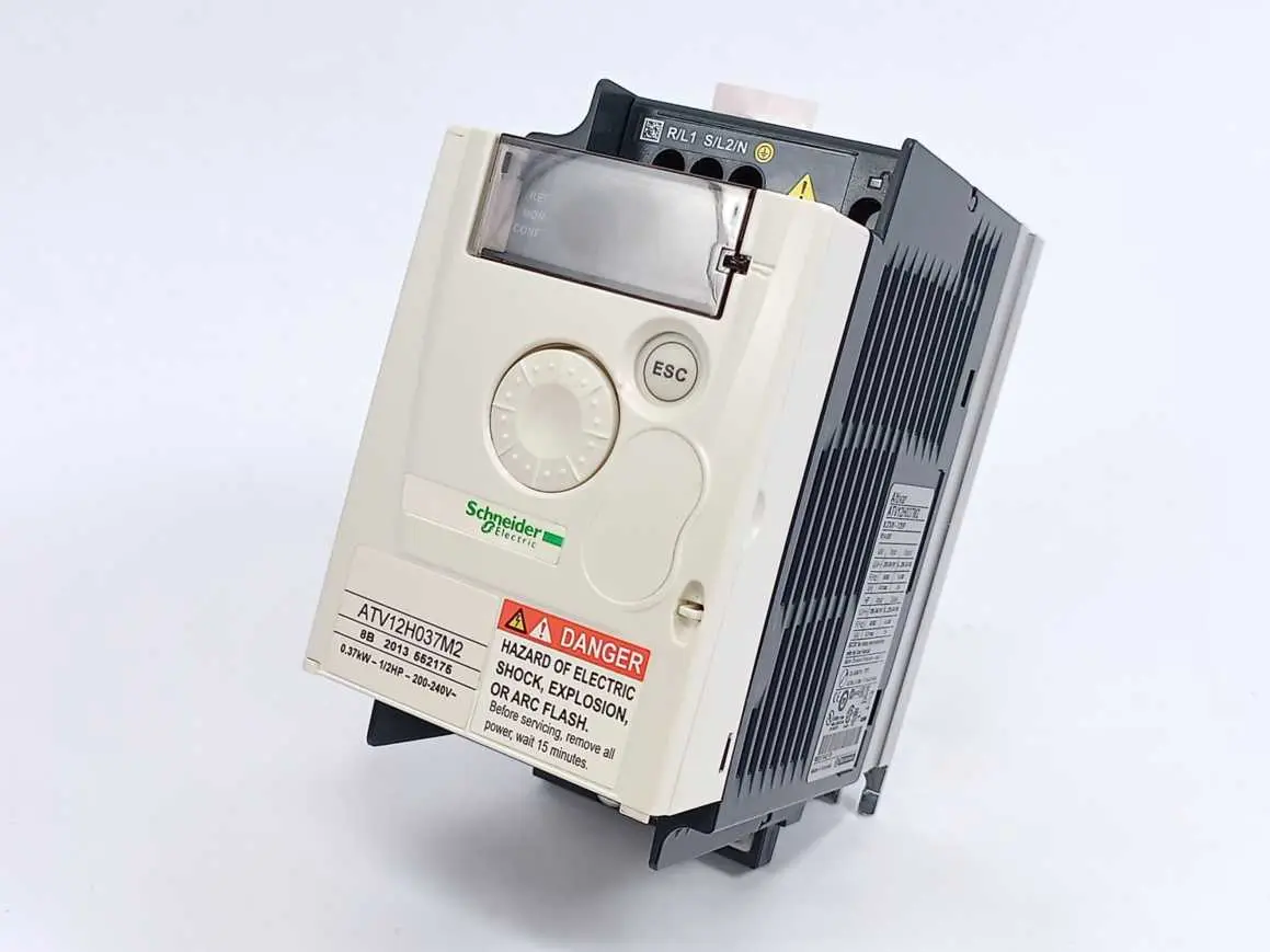 Produktfoto 1 von Schneider Electric ATV12H037M2